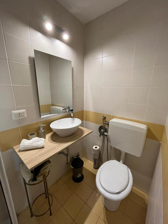 Appartamento Roma Loft Colosseo Esterno foto
