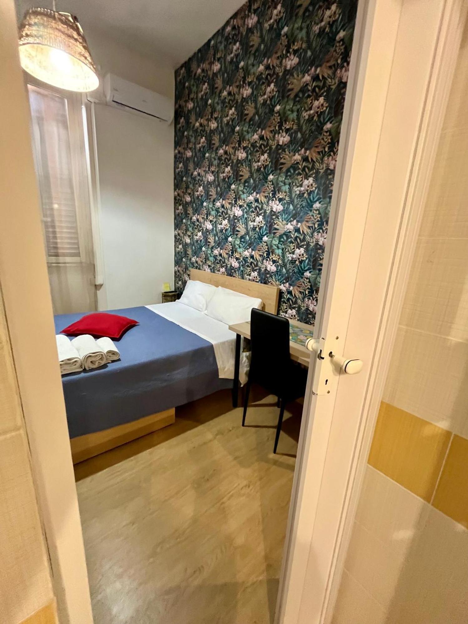 Appartamento Roma Loft Colosseo Esterno foto